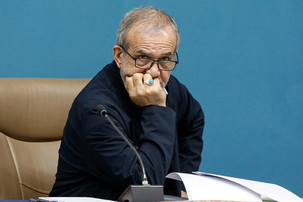 الرئيس الإيراني: نواجه أزمة مياه والوضع سيتفاقم