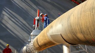 Iran's regional energy clout wanes as buyers turn elsewhere