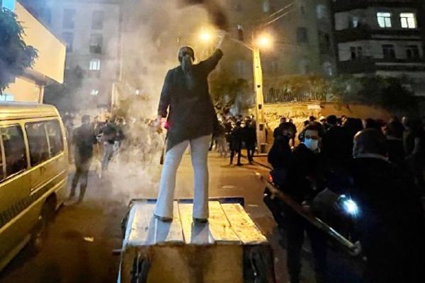 منظمة حقوق الإنسان الإيرانية:ارتفاع قتلى الاحتجاجات إلى 326 شخصا على الأقل.. بينهم 43 طفلا
