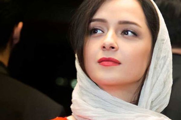 موجة تنديد واسعة باعتقال الفنانة الإيرانية ترانه عليدوستي.. وأصغر فرهادي: أقف بجانبها