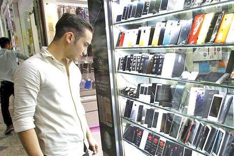 انجمن واردکنندگان تلفن همراه: ثبت سفارش تمامی مدلهای آیفون متوقف شده است