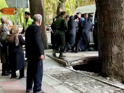 بازداشت خشن زنان؛ دادستانی برای «اجرای صحیح طرح گشت نور» دستورالعمل ابلاغ میکند