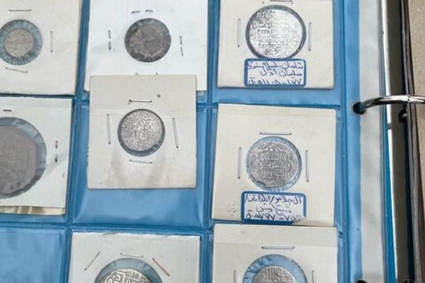Iran Impounds Smuggled Rare Antiques At Turkish Border