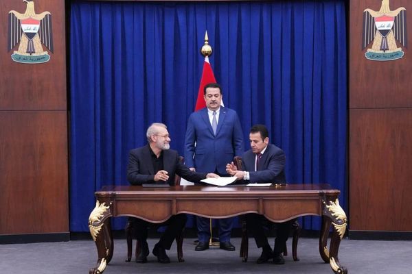 السفارة الإيرانية في العراق تُدين "تدخل أميركا" في الاتفاق الأمني بين طهران وبغداد