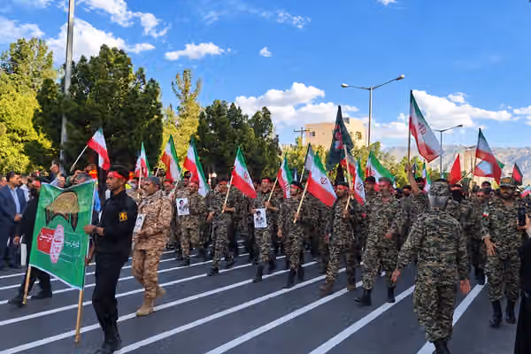 Islamic Republic supporters take weapons home after training, citizens say