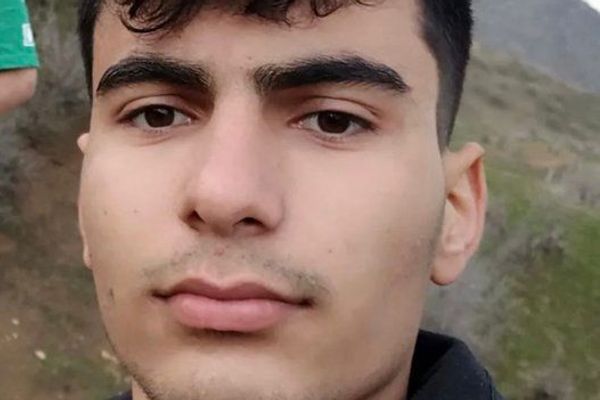 "إيران إنترناشيونال": الشاب القتيل في "كوهدشت" بإيران لم يكن من "الباسيج" بل من المحتجين