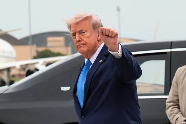 ترامپ: جمهوری اسلامی تنها سه روز تا احتمال انفجار خطوط انتقال نفت فرصت دارد