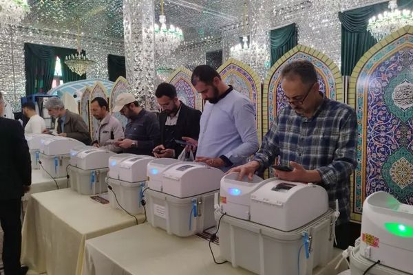 Less Than 10% of Iranians Vote in Parliamentary By-elections