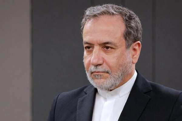 وزير الخارجية الإيراني: نؤيد الحفاظ على وحدة الأراضي السورية وعدم التدخل بشؤونها الداخلية