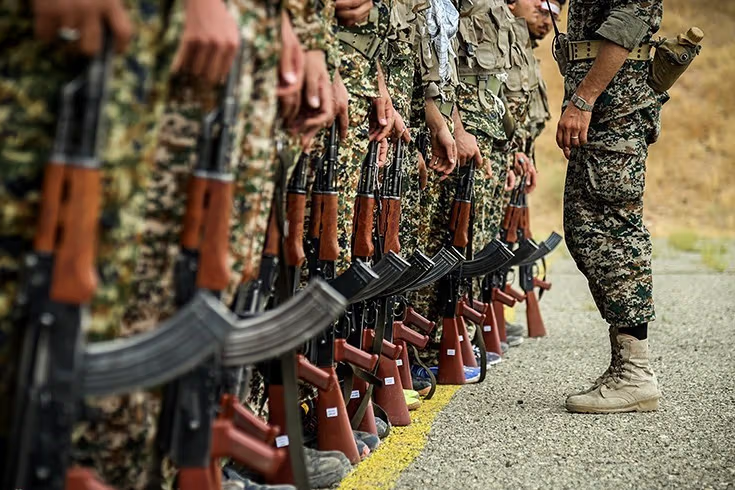 بينهم قائد عمليات.. الحرس الثوري الإيراني يؤكد مقتل 3 من عناصره إثر هجوم مسلح في بلوشستان