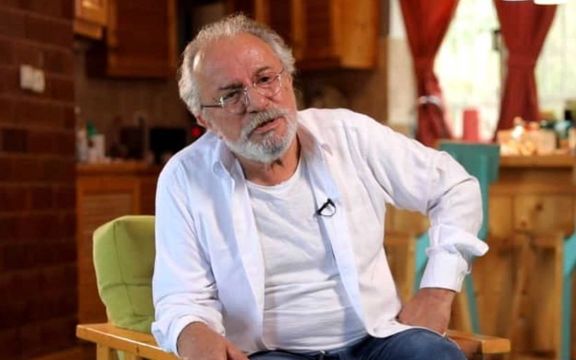 بیژن بیرنگ، کارگردان: همه دردمندیم، بهتر است مدتی نمایش و هنر را فراموش کنیم