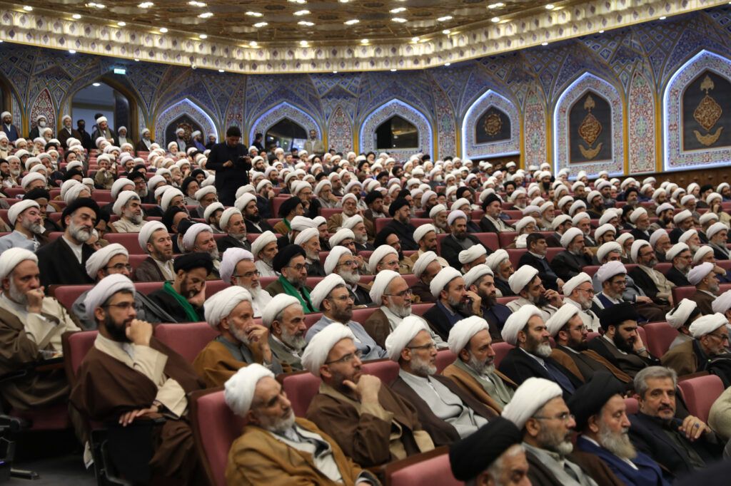 دو هزار نفر از مدرسان حوزه علمیه قم: از این پس خون و مال ترامپ حلال است