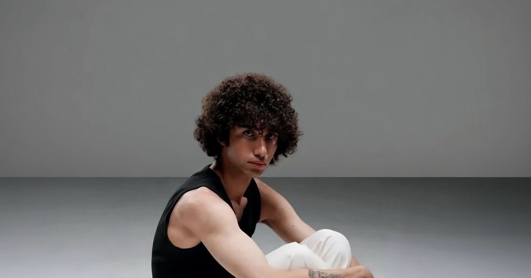 Iran withholds body of executed teen protester