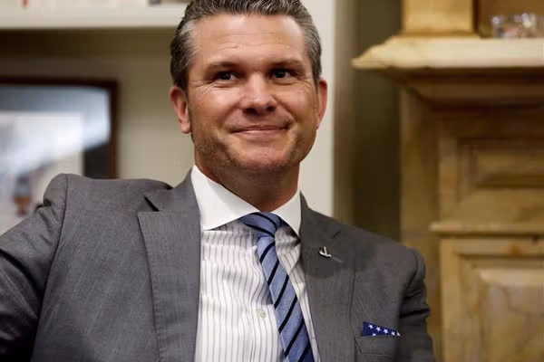 وزیر جنگ آمریکا: ترامپ سخن خود درباره اینکه ایران سلاح اتمی نداشته باشد را عملی کرد