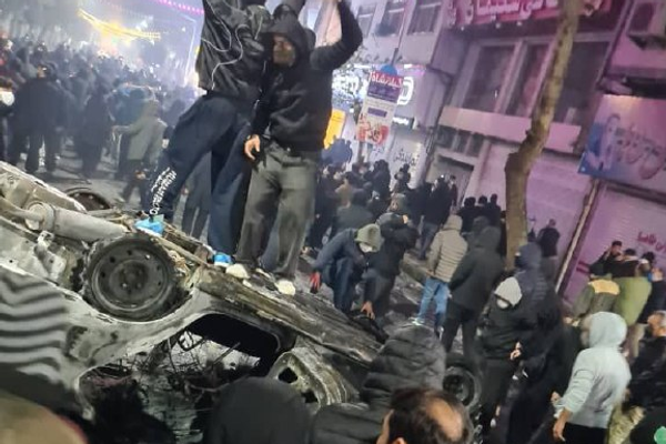 در پاسخ به فراخوان شاهزاده پهلوی؛ میلیونها ایرانی دوباره به خیابانها آمدند