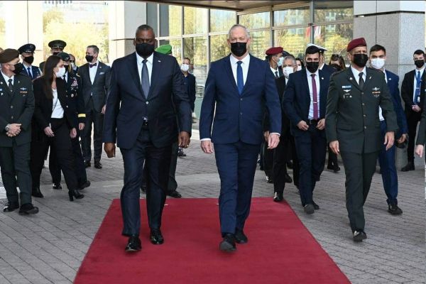 أميركا وإسرائيل تنظران خيارات عسكرية لمنع إيران من امتلاك سلاح نووي