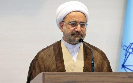 معاون اول قوه قضاییه: قاضی ما درگیر مسائل معیشتی است