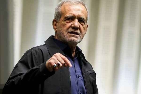 الرئيس الإيراني: مقبلون على مستقبل خطير