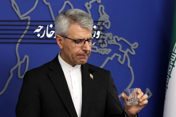 طهران تهدد أوروبا: استهداف مصادر الهجمات الأميركية "حق لإيران"