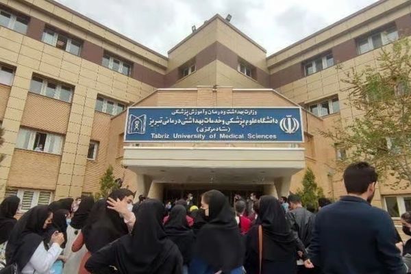دانشجویان متحد از بازداشت دستکم چهار دانشجوی دانشگاه علوم پزشکی تبریز خبر داد