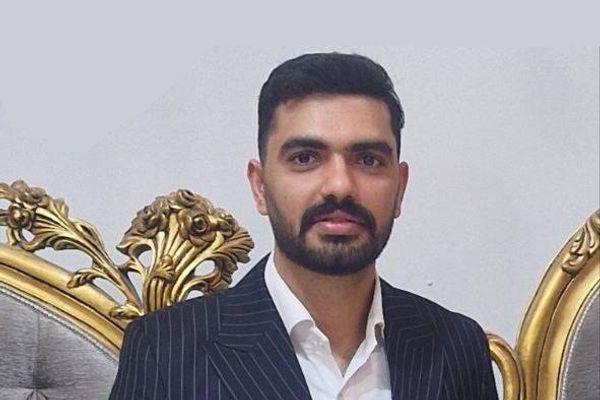 مقتل شاب إيراني برصاصة "أمنية" في الرأس بين يدي شقيقه إثر احتجاجات بمدينة "مشهد"