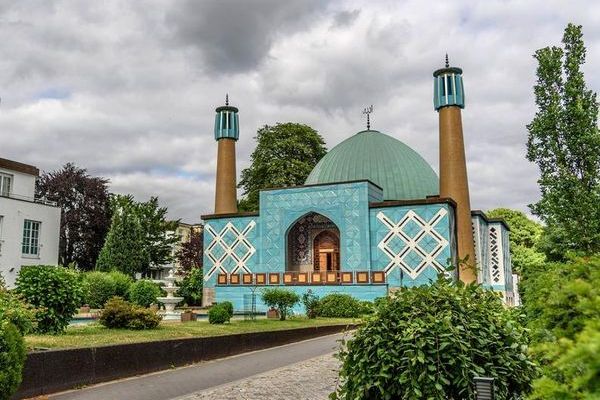 حزب الخضر الألماني يطالب بـ"إغلاق فوري" لمركزين إسلاميين إيرانيين في فرانكفورت وهامبورغ