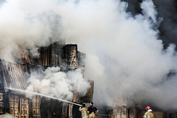 حملة "ثلاثاء لا للإعدام" تحمّل النظام الإيراني والحرس الثوري مسؤولية انفجار بندر عباس