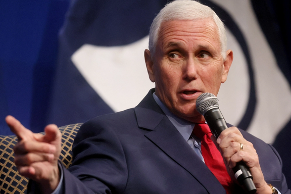 معاون پیشین ترامپ: ترامپ در زمینه هشدار حمله به ایران بسیار جدی است