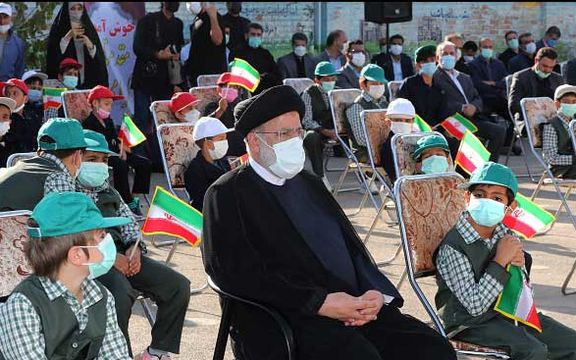 نماینده خامنهای در اصفهان: رئیسی از نوجوانی مودب بود