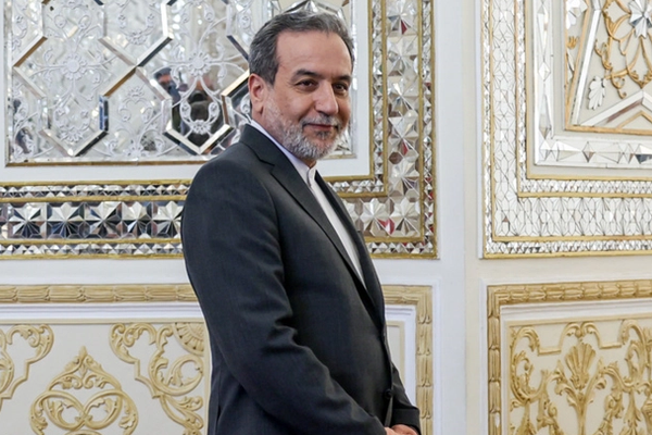 لبنان يندّد بتصريحات عراقجي حول نزع سلاح حزب الله.. ويرفض "التدخل في القرارات السيادية"