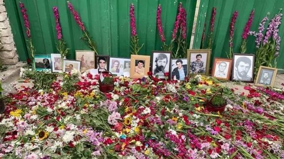 اعتراض بدون پاسخ خانوادههای جانباختگان دهه ۶۰ به پزشکیان: موانع سوگواری ما را رفع کنید