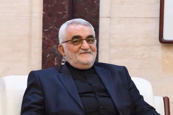 عضو کمیسیون امنیت ملی مجلس: جمهوری اسلامی از تنگه هرمز و موضوع هستهای کوتاه نمیآید