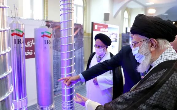 بعد ضغوط المتشددين.. ظريف: حظر خامنئي للأسلحة النووية ليس دينيًا فقط.. بل استراتيجي أيضًا