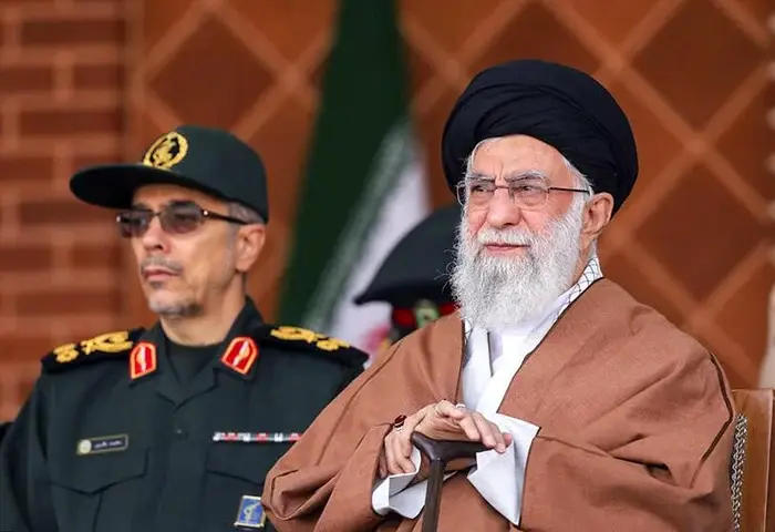 مسؤول عسكري إيراني كبير: خامنئي وصف ترامب في رده بأنه "الأكثر نقضًا للعهود" 