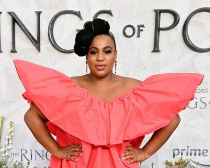 سوفیا نوموِته، بازیگر «ارباب حلقهها» خواهان توقف اعدام معترضان در ایران شد