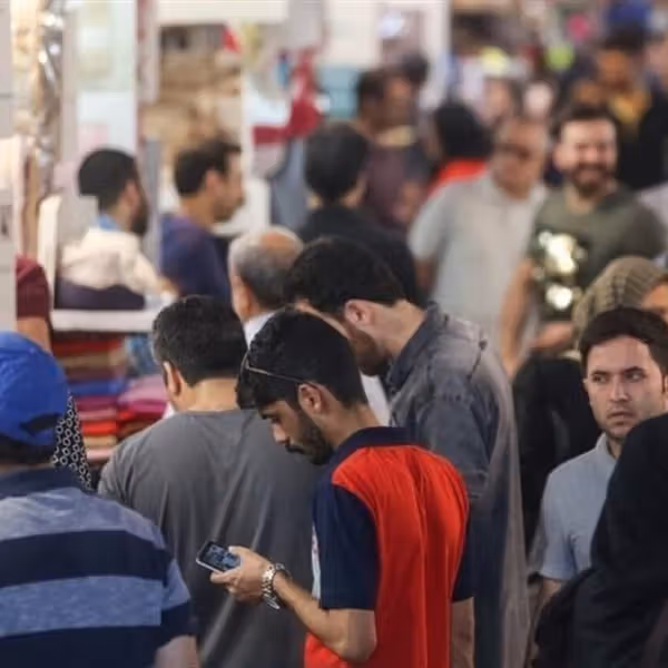 «تو که با مردم ایران در تماسی، واقعا وضعیت ایران چطور است؟»