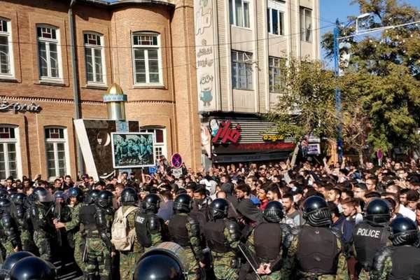 Families Of Iran Protest Victims Vow to Continue Fight for Justice