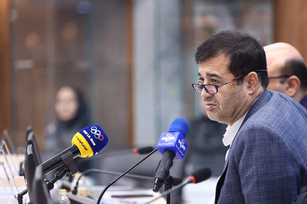 اعتراض ورزشکاران به سوءاستفاده از نامشان در بیانیه وزارت ورزش در حمایت از جمهوری اسلامی