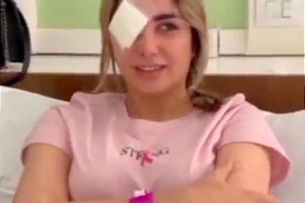 قبيل إجرائها عملية في عينها المصابة برصاص الأمن.. شابة إيرانية: "الصمت على جرائمهم خيانة"