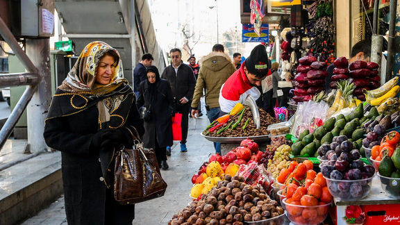 رییس اتحادیه بارفروشان تهران: میزان خرید میوه و سبزی ۳۰ تا ۵۰ درصد کاهش یافته است