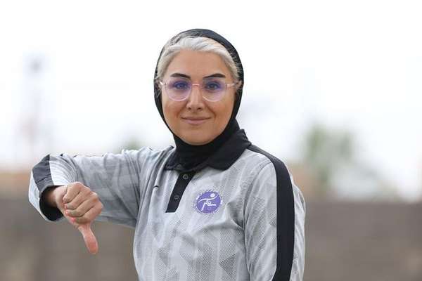 "بثوها ميتة".. مدربة إيرانية تسخر من عدم البث الحي لمباريات كرة القدم النسائية