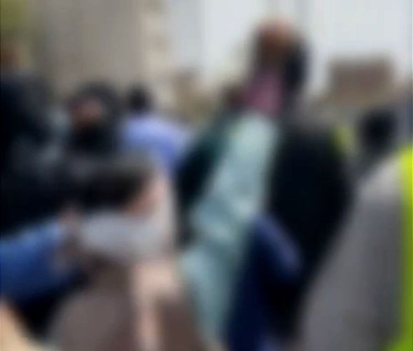 مظاهرات في بلوشستان إيران.. وقوات النظام تدمر أكشاك 300 بائع جنوب شرقي البلاد