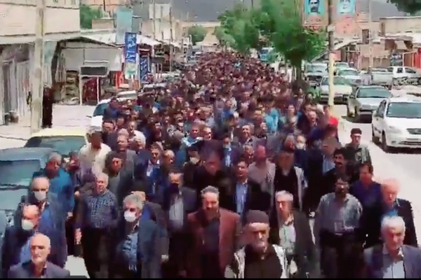Protests Continue In Iran's Western Province Amid Internet Blackout