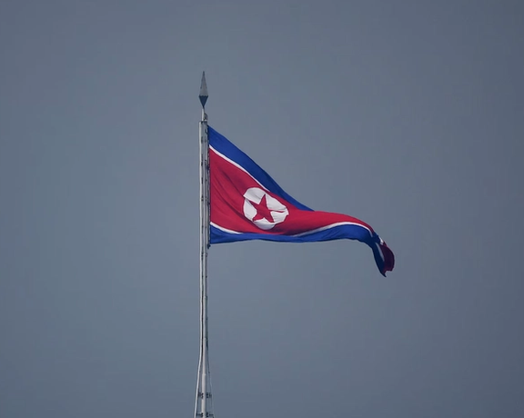 وزیر تجارت بینالمللی کره شمالی در راس هیاتی به ایران سفر کرد