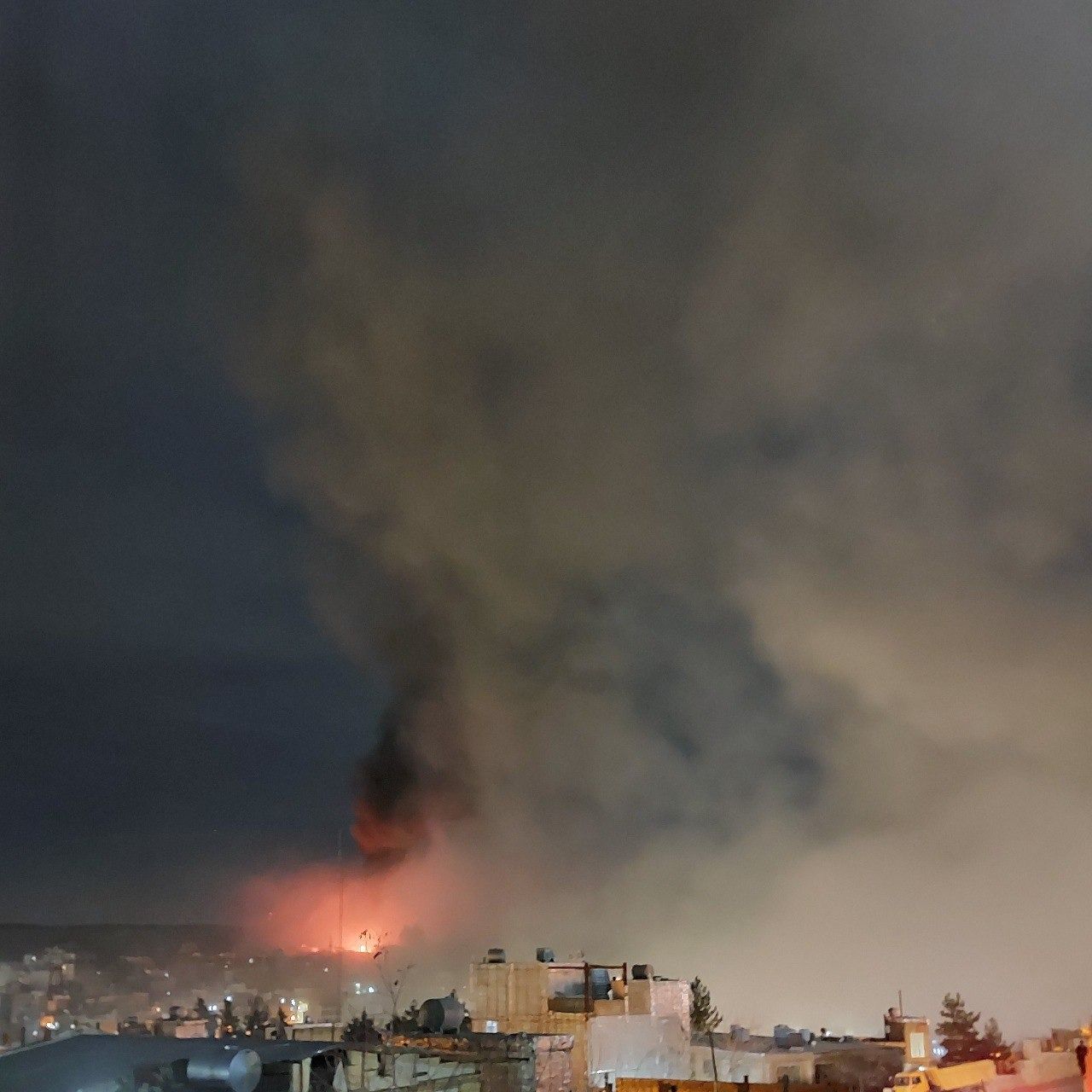 صداهای انفجار و پرواز جنگنده‌ها در قم، کرمانشاه، قروه، ارومیه و تبریز شنیده شد