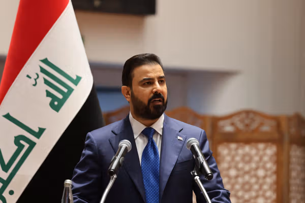 نخستوزیر عراق بر ضرورت گفتوگو و دیپلماسی برای حل و فصل مناقشات منطقه تاکید کرد