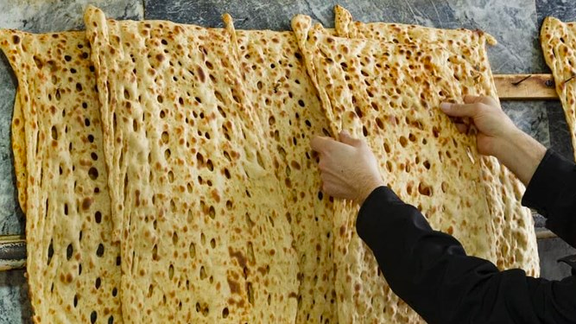 رییس اتحادیه نانوایان سنگکی: فروش نان سنگکی زیر پنج هزار تومان توجیه اقتصادی ندارد