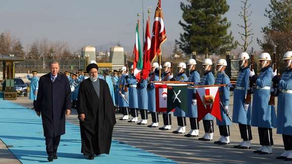 Turkish President Recep Tayyip Erdoğan (left) and Iranian President Ebrahim Raisi in Ankara, January 24, 2024