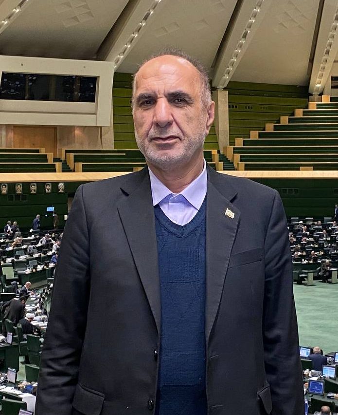 بیاتی، عضو کمیسیون امور داخلی مجلس: مذاکره باید ادامه پیدا کند اما دست ما بر روی ماشه است