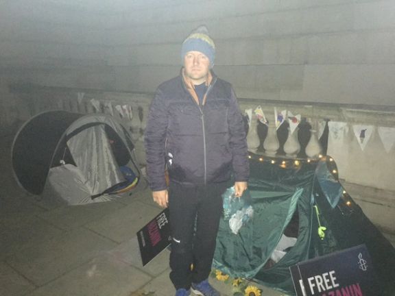 بنا بر گزارشها، همسر نازنین زاغری که اعتصاب غذا کرده با وزیر خارجه بریتانیا دیدار میکند